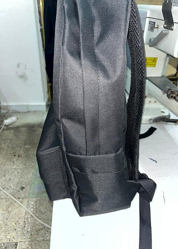 Siyah Minimalist Kadın Sırt Çantası - Görsel 3