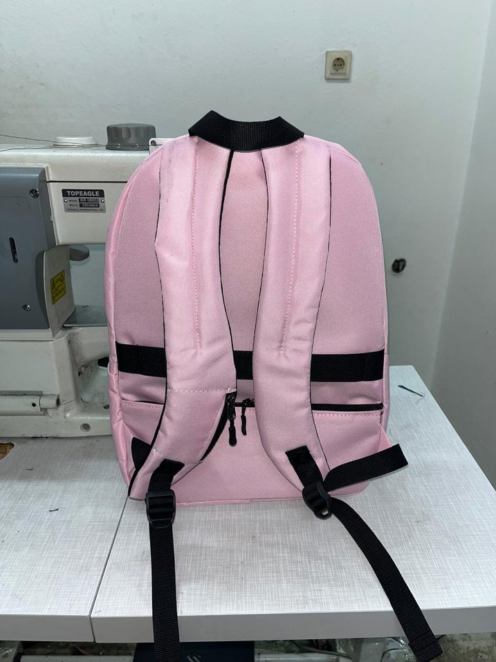 Pastel Pembe Minimalist Kadın Sırt Çantası - Görsel 3