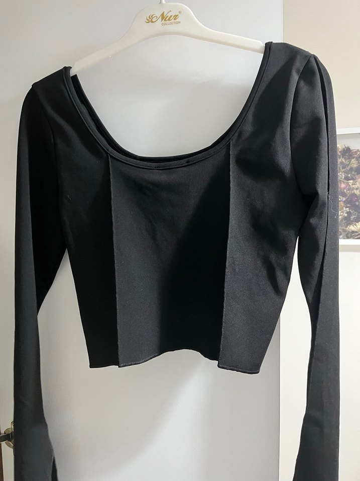 Uzun Kollu Siyah Fitted Bluz - Görsel 2