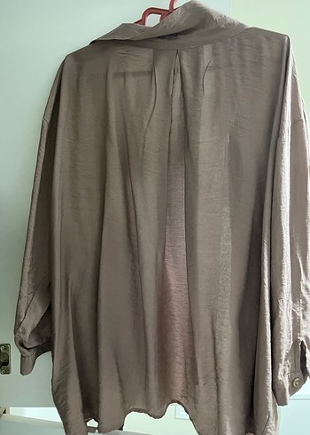 Gülkurusu Düğmeli Keten Kadın Gömlek - Görsel 2