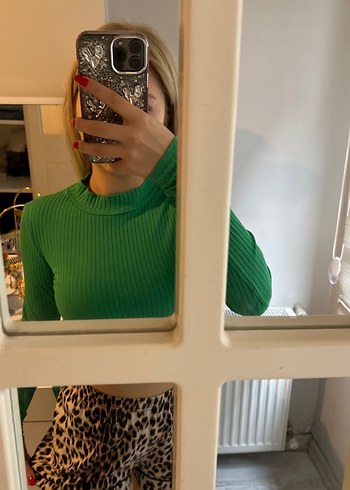 Yeşil Leopar Desenli Boğazlı Triko - Görsel 3