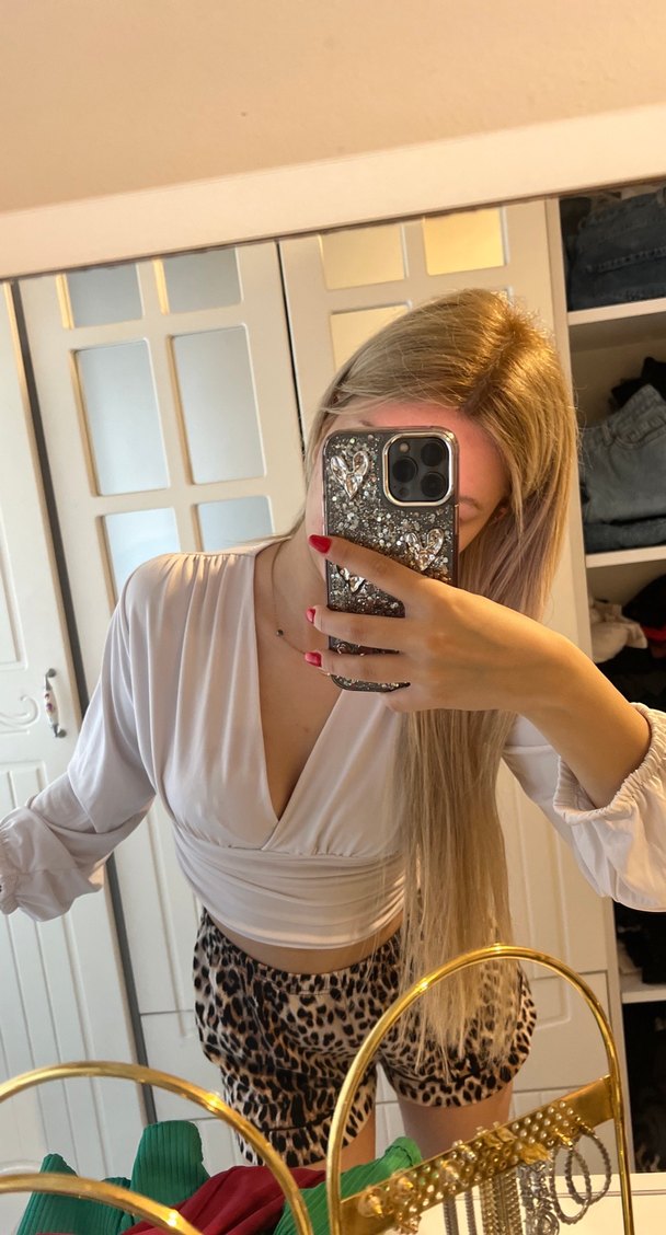 Beyaz trendyol milla crop - Görsel 2