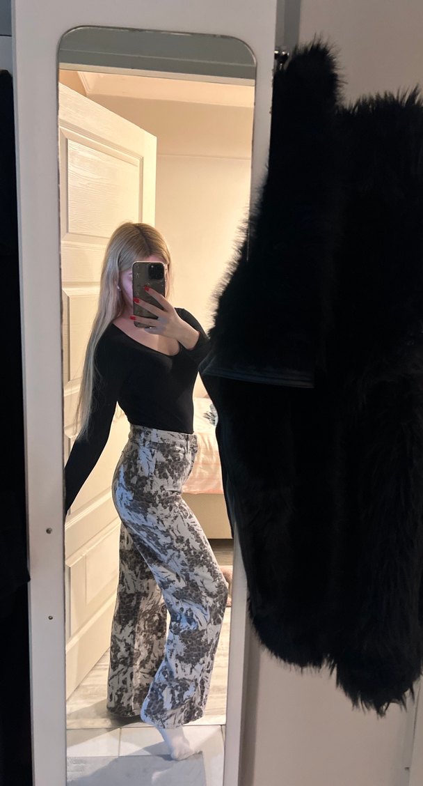 Gri Batik Desenli Salaş Kadın Kot Pantolon - Görsel 2