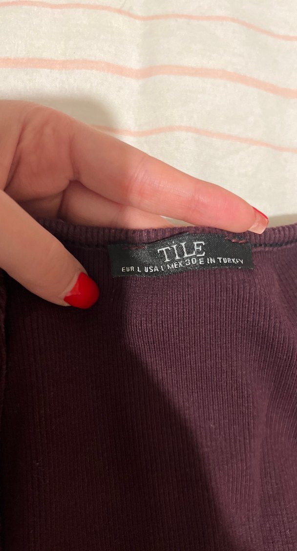 Bordo V Yaka Kısa Kollu Kadın Bluz - Görsel 2