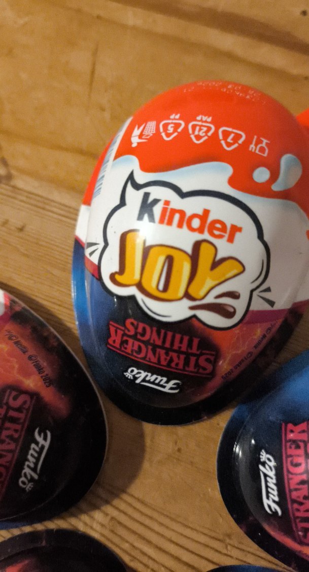 Stranger Things Kinder Joy - Görsel 3