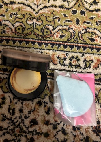 Max Factor Miracle Touch Pudra ve makyaj Süngeri hediyeli - Görsel 2