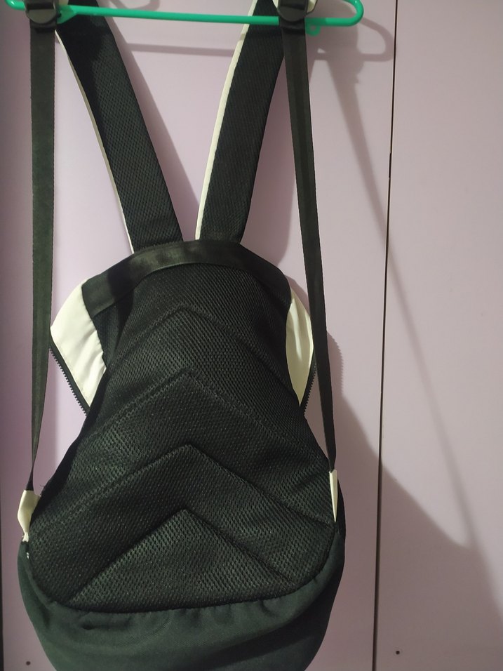 Beyaz Fermuarlı Kadın Sırt Çantası - Görsel 3