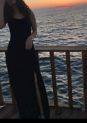 Siyah Drapeli Pırıltılı Uzun Kadın Elbise - Görsel 2