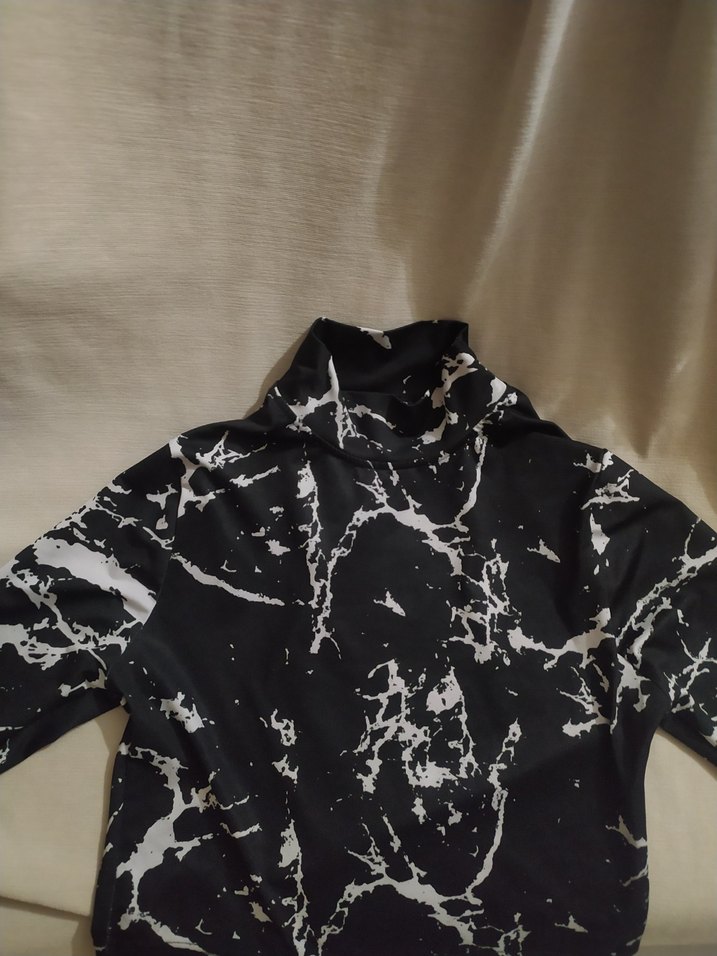 Uzun Kollu Siyah Batik Bluz - Görsel 2