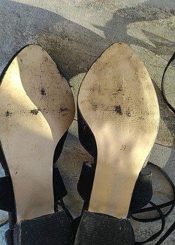 Siyah Süet Bağcıklı Kalın Topuklu Ayakkabı - Görsel 4