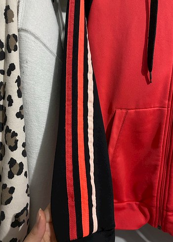 Orjinal Adidas Kapüşonlu spor Ceket eşofman altı da var sayfamda - Görsel 3