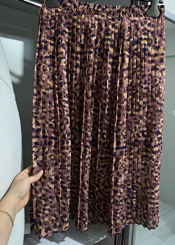 Pileli desenli astarlı midi Etek - Görsel 3