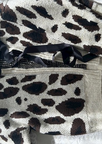 Leopar Desenli Fermuarlı Sokak Stili Kedi Kıyafeti - Görsel 2