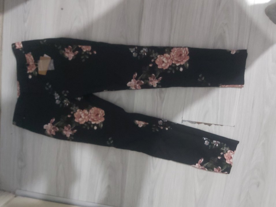 Siyah Elastik Midi Kadın Tayt - Görsel 4