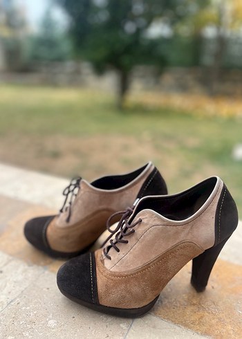 Kahverengi Süet Stiletto Topuklu Kadın Ayakkabı - Görsel 3