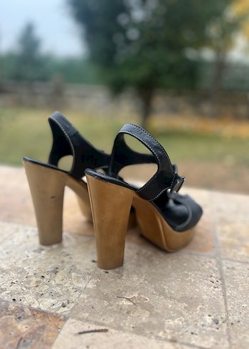 Siyah Platform Topuklu Kadın Ayakkabı - Görsel 2