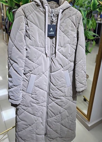 Armine marka
Bej Kapüşonlu Fermuarlı Kadın Ceket - Görsel 3