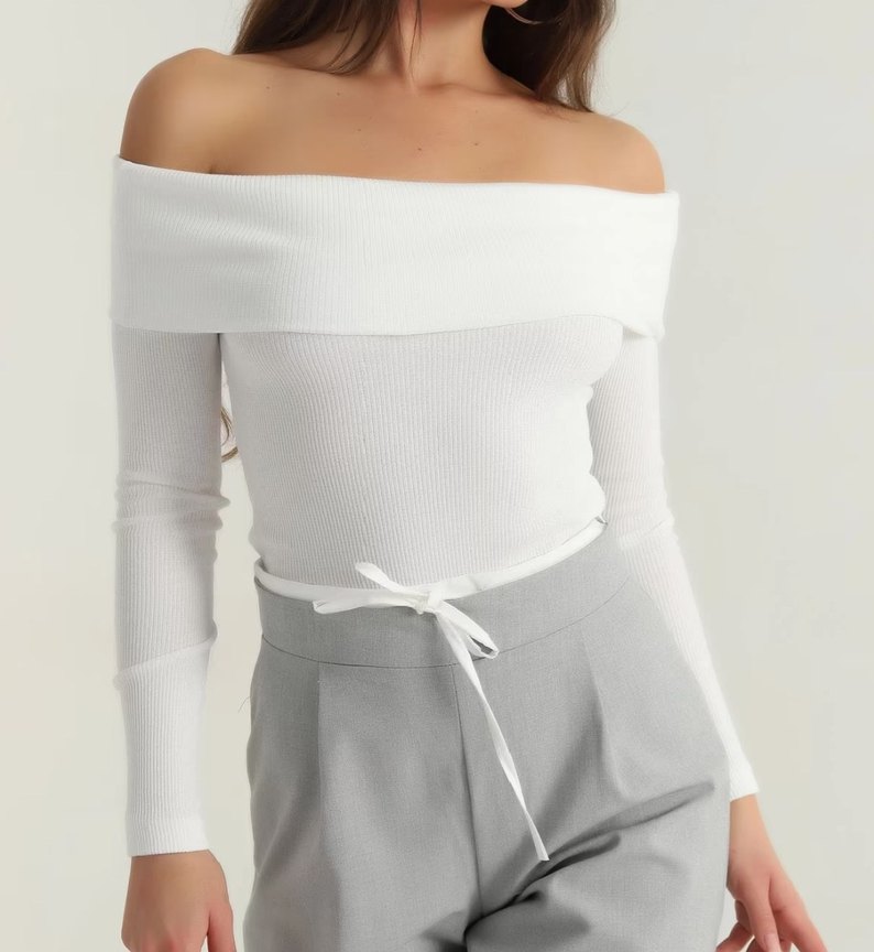 Gri ve beya Kadın Triko Kayık Yaka Bluz - Görsel 2