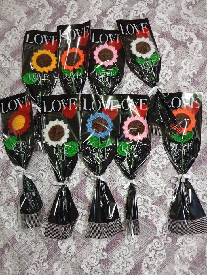 Renkli Örgü Ayçiçeği Çiçekleri - Görsel 2