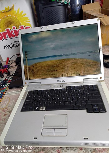 Ekranlı DVD player fiyatına büyük ekranlı DELL laptop - Görsel 9