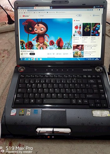 Toshiba dizüstü bilgisayar Laptop - Görsel 4