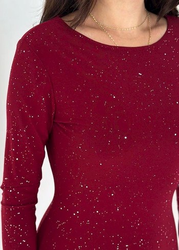 Kırmızı elbise - Görsel 3