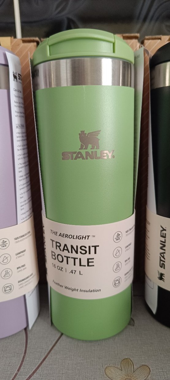 Stanley Termos Şişesi Pastel Renklerde - Görsel 4