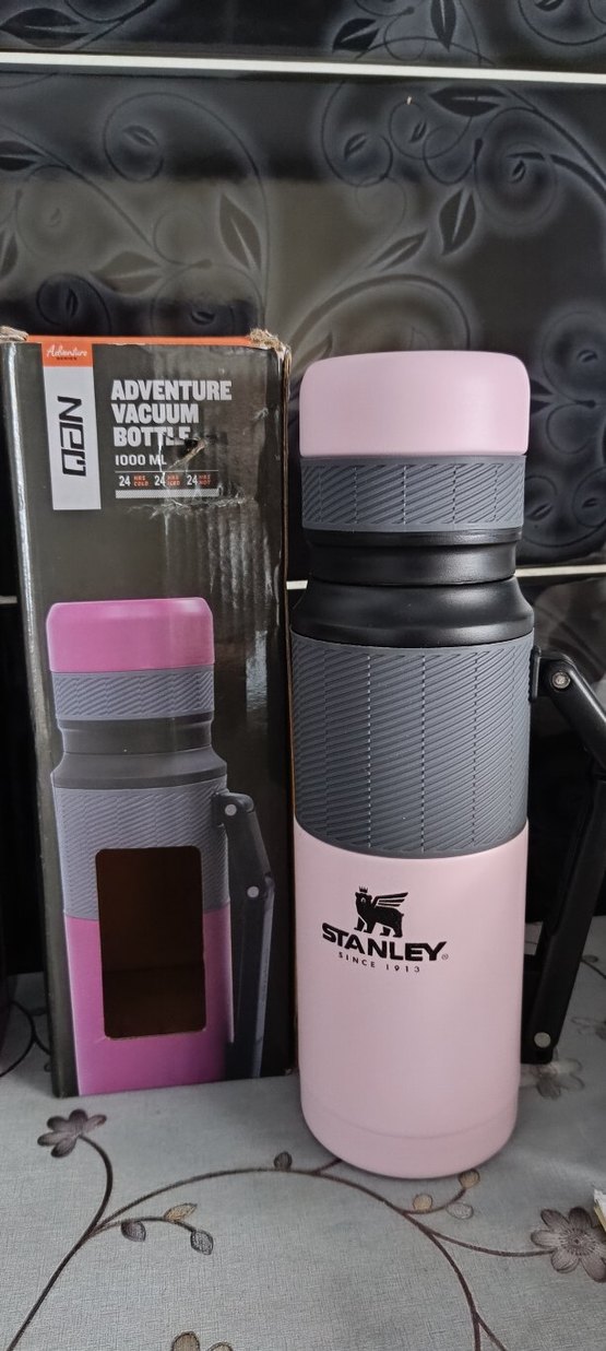 Stanley Termos Şişesi 1.LT Gri ve Pembe - Görsel 3