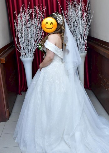 Madonna yaka işlemeli gelinlik - Görsel 5