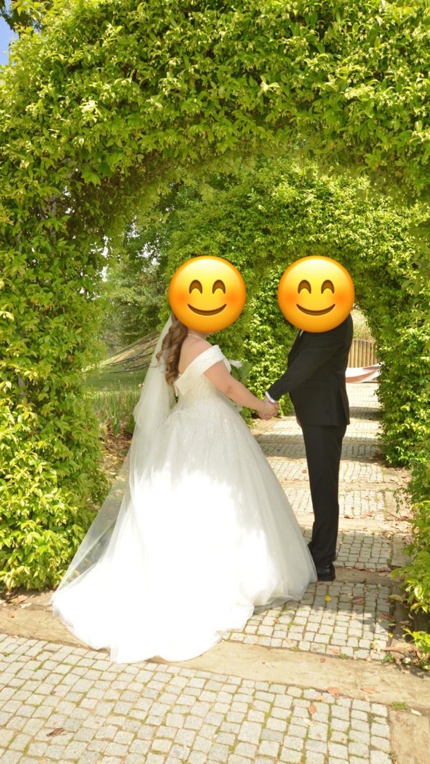 Madonna yaka işlemeli gelinlik - Görsel 4