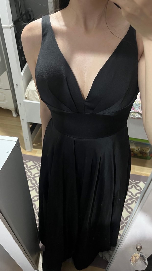 Siyah V Yakalı Midi Gotik Elbise - Görsel 3