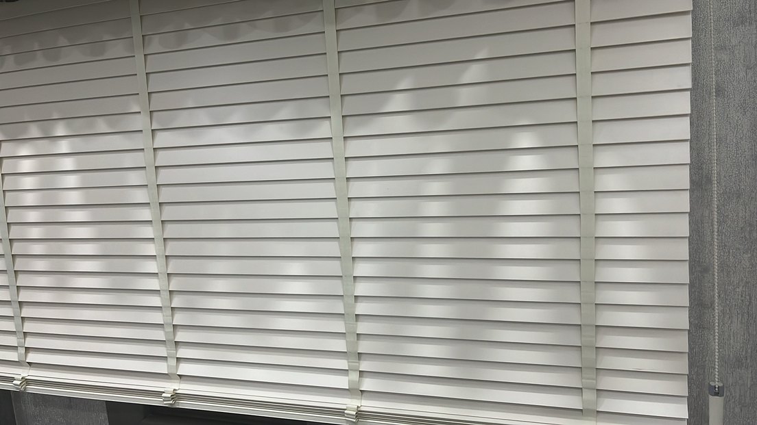 Modern Bej Gri Çizgili Perde - Görsel 2