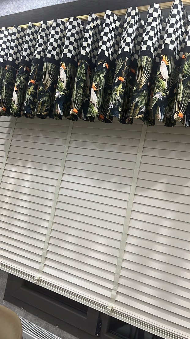 Modern Bej Gri Çizgili Perde - Görsel 3