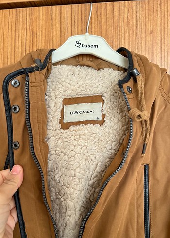 LCW Kadın Mont - Görsel 3