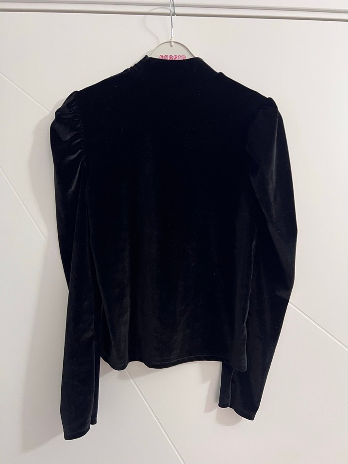 Siyah Süet  Bluz - Görsel 4
