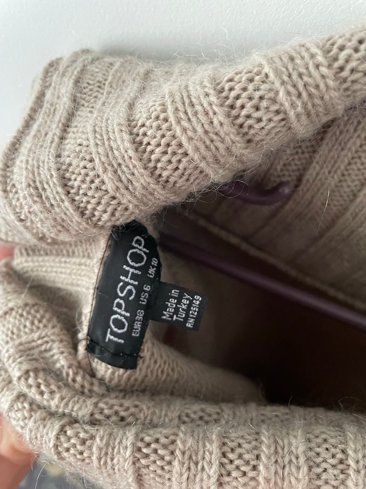 Bej Yumuşak Dokulu Boğazlı Triko Kazak - Görsel 3