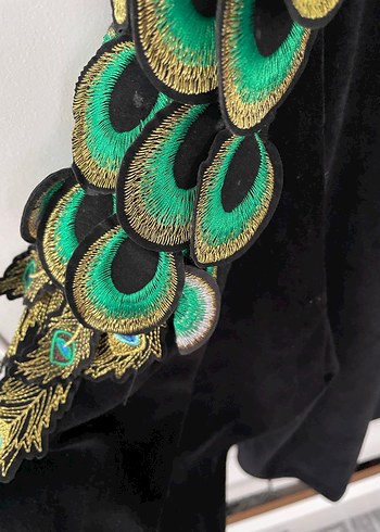 Siyah Kadın Süet Nakışlı Uzun Kollu Bluz - Görsel 3