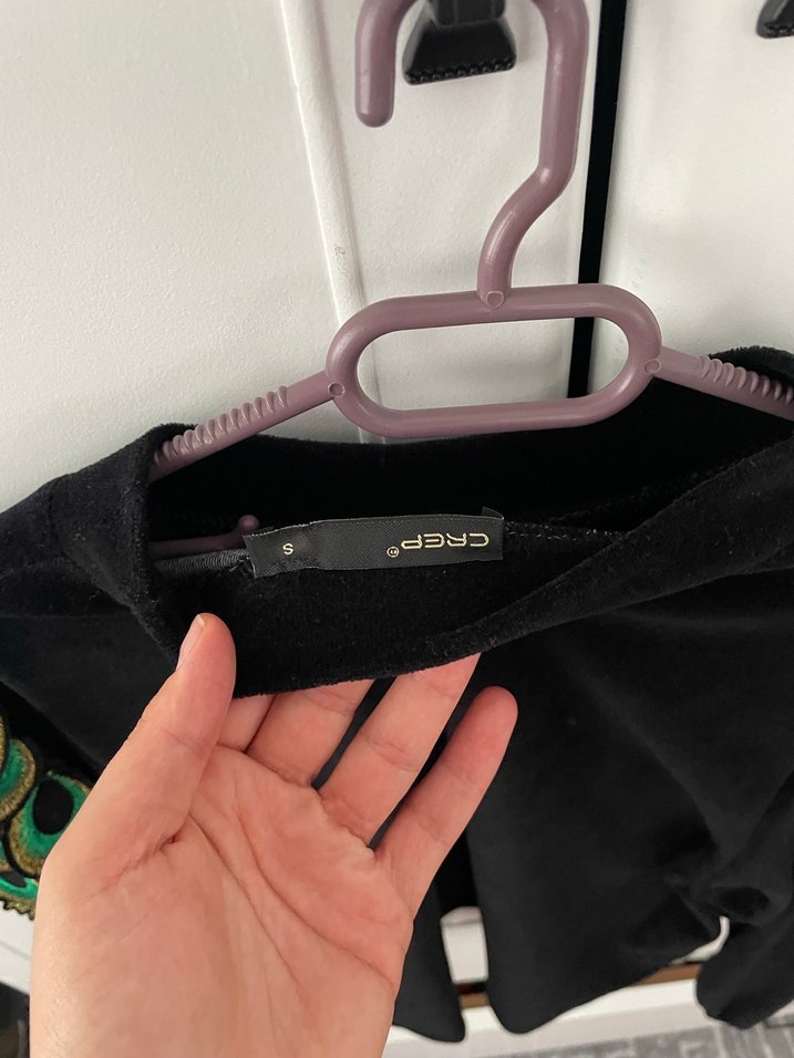 Siyah Kadın Süet Nakışlı Uzun Kollu Bluz - Görsel 4