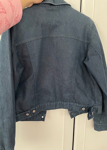 Gri düğmeli kadın kot ceket - Görsel 2