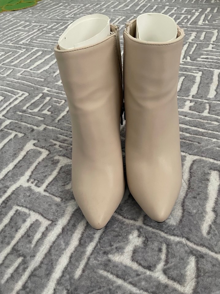 Bej Deri Fermuarlı Kadın Topuklu Bot - Görsel 3