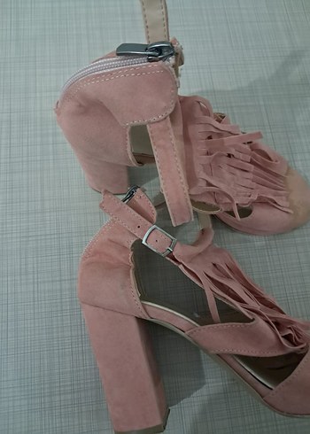 Püsküllü Pembe Süet Topuklu Kadın Ayakkabı - Görsel 4