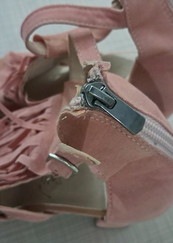 Püsküllü Pembe Süet Topuklu Kadın Ayakkabı - Görsel 3