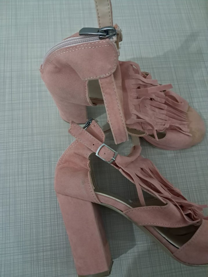 Püsküllü Pembe Süet Topuklu Kadın Ayakkabı - Görsel 4