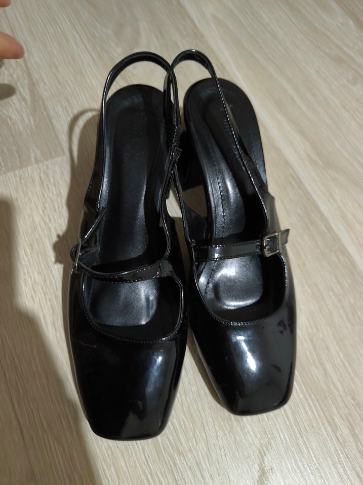 Klasik Siyah Tokalı Topuklu Ayakkabı - Görsel 5