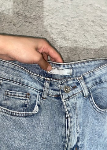 Gri Batik Desenli Sıradan Kesim Kadın Kot Pantolon - Görsel 3