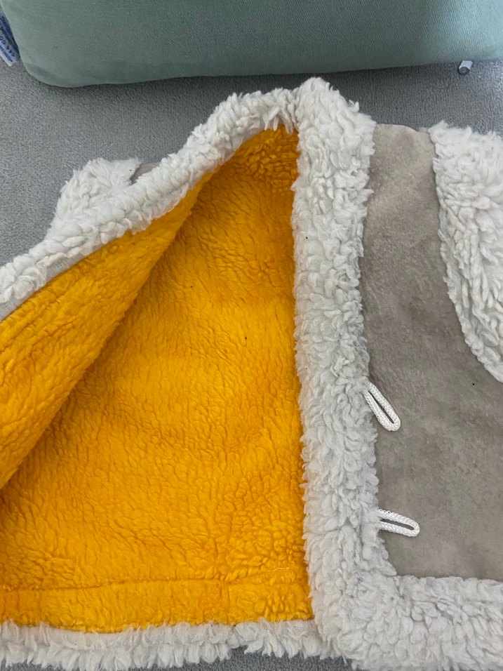 Sarı ve Gri Nakışlı yelek - Görsel 2