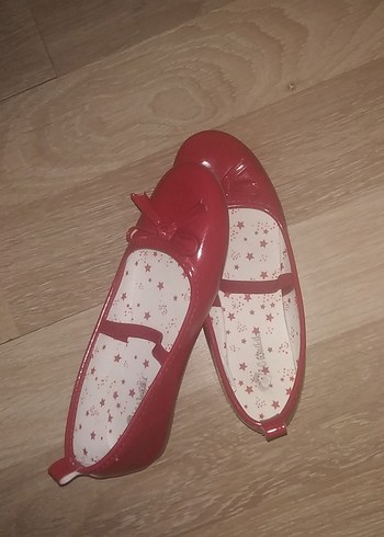 Kız Çocuk Parlak Kırmızı Tokalı Babet - Görsel 4