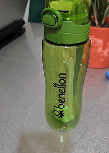 Benetton Yeşil Çocuk Matara - Görsel 2