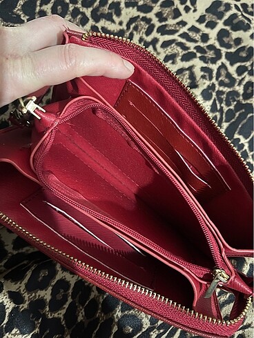 Kadın kırmızı cüzdan - Görsel 2