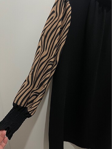 Kolları zebra desen tunik - Görsel 3